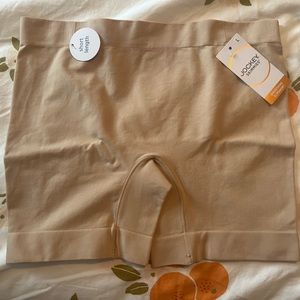 Jockey Skimmies Short Length (L) NWT